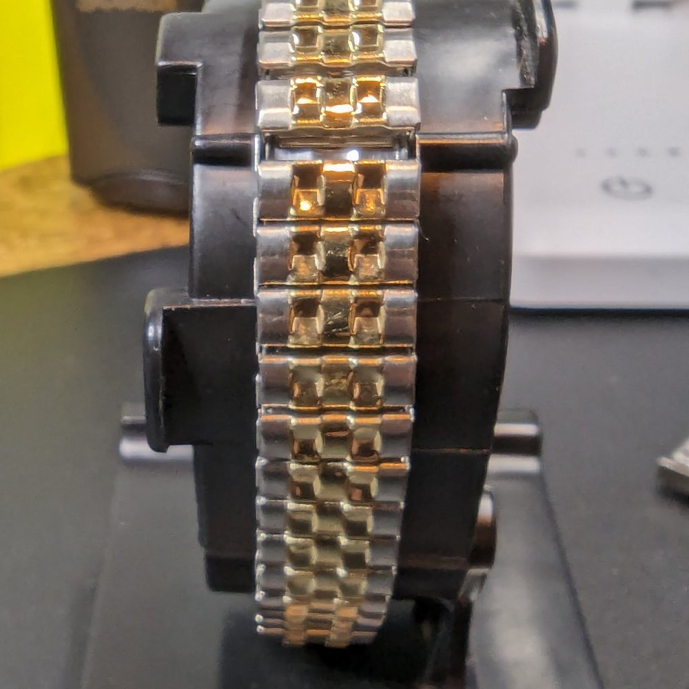 Sharp Ladies Watch - Picture 2 of 3